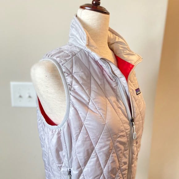 Patagonia Women’s Primaloft Puffer Vest NWOT - Picture 3 of 10